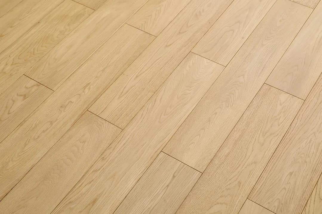 Suofeiya Flooring S-8018 Solid Wood Oak Natural